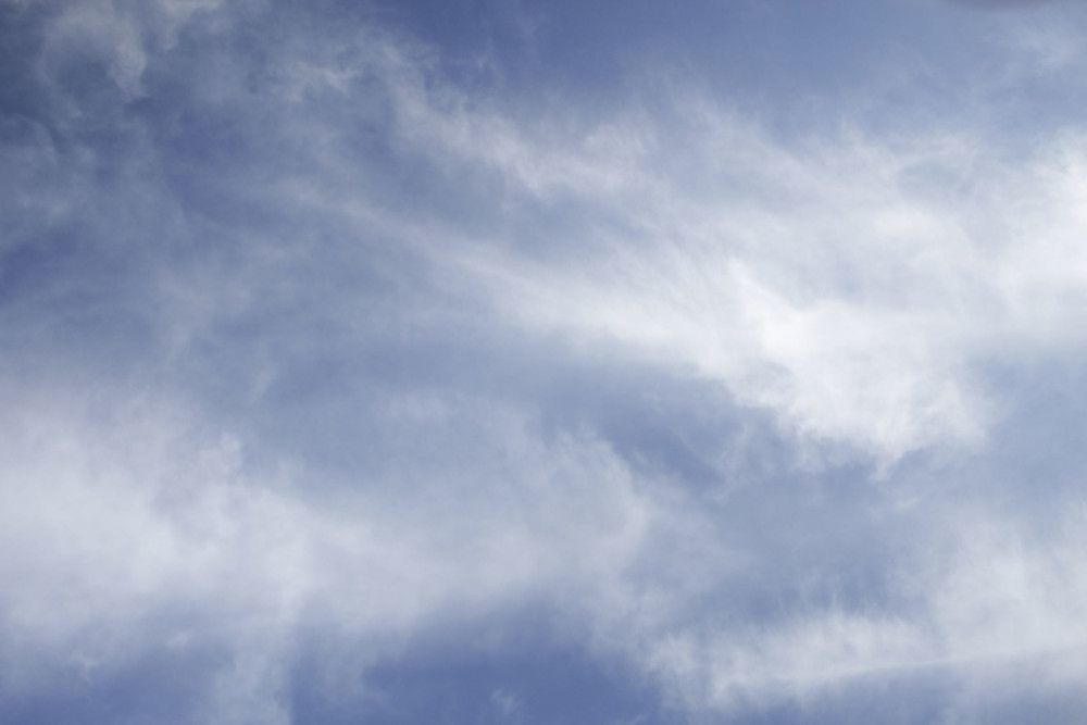 cirrostratus-clouds_adobestock_1757717962