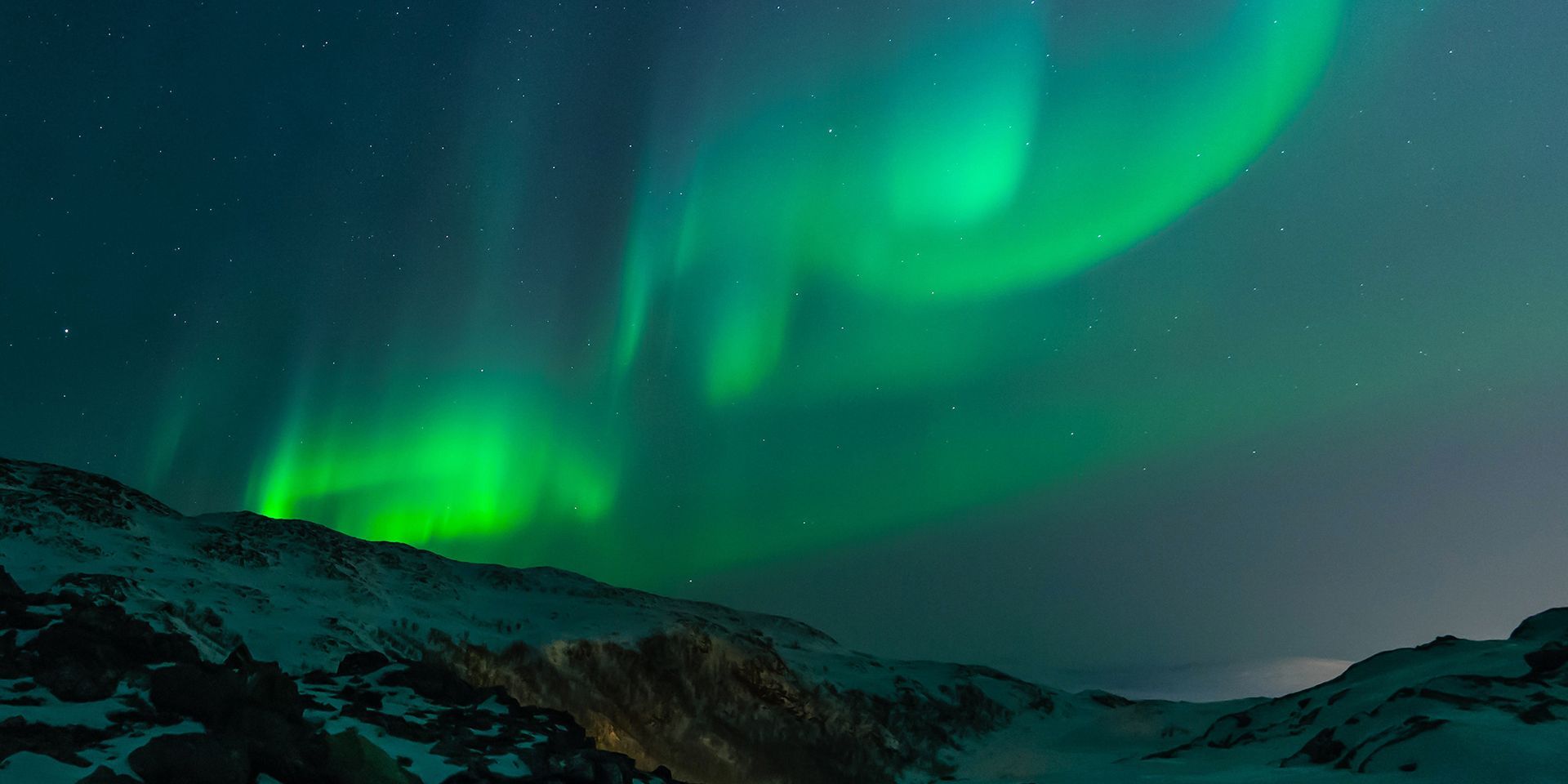 display-of-the-northern-lights