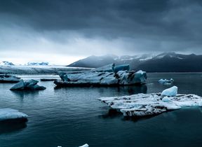 icebergs-beneath-a-grey-sky-photo-emma-hall