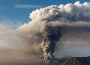 marc-szeglat-izoqu5vh47o-unsplash-min