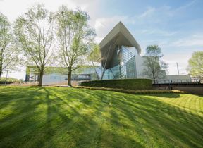 met-office-hq-from-front
