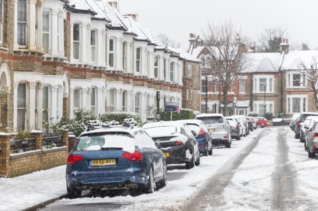 snow-lined-street