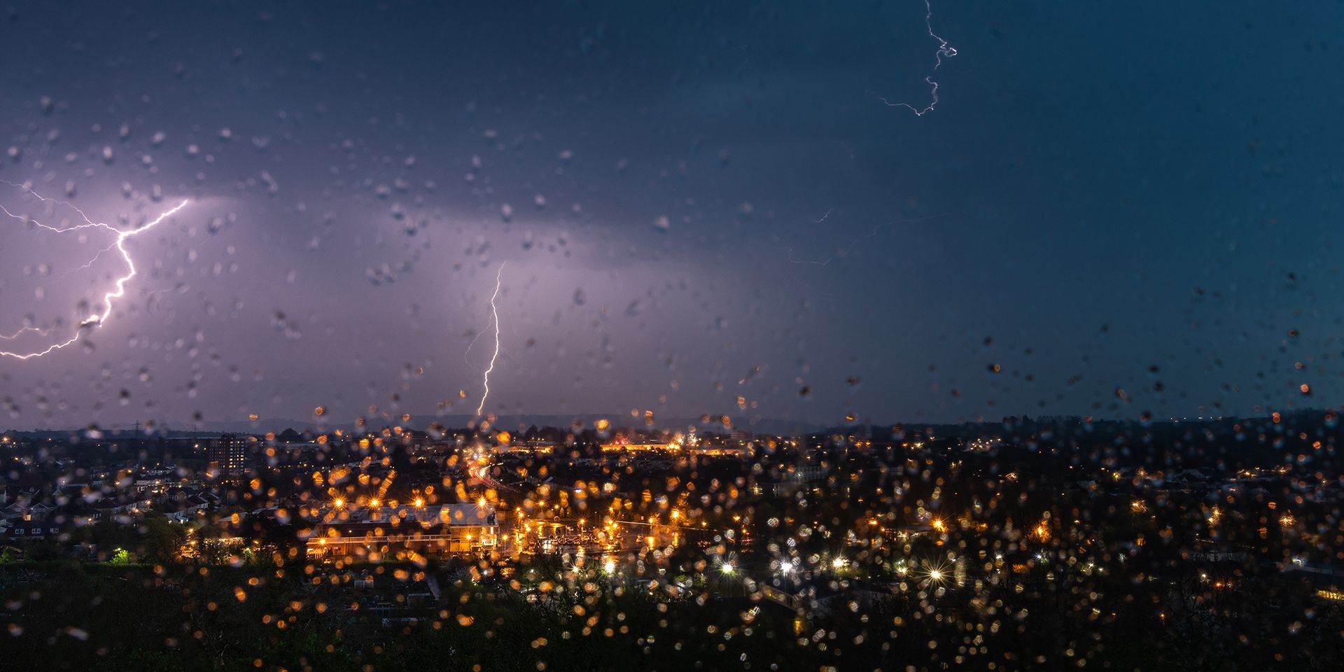 Met Office thunderstorm image