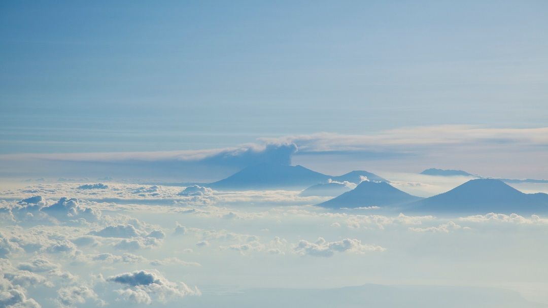 view-from-above-the-clouds.-photo-lola-guti