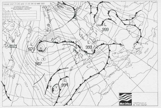 Example FSXX chart showing the position of weather systems over a section of the globe, focussed on the UK at the centre, and valid until 3rd March 2007.